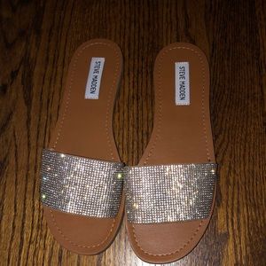 STEVE MADDEN RHINESTONE FLATS